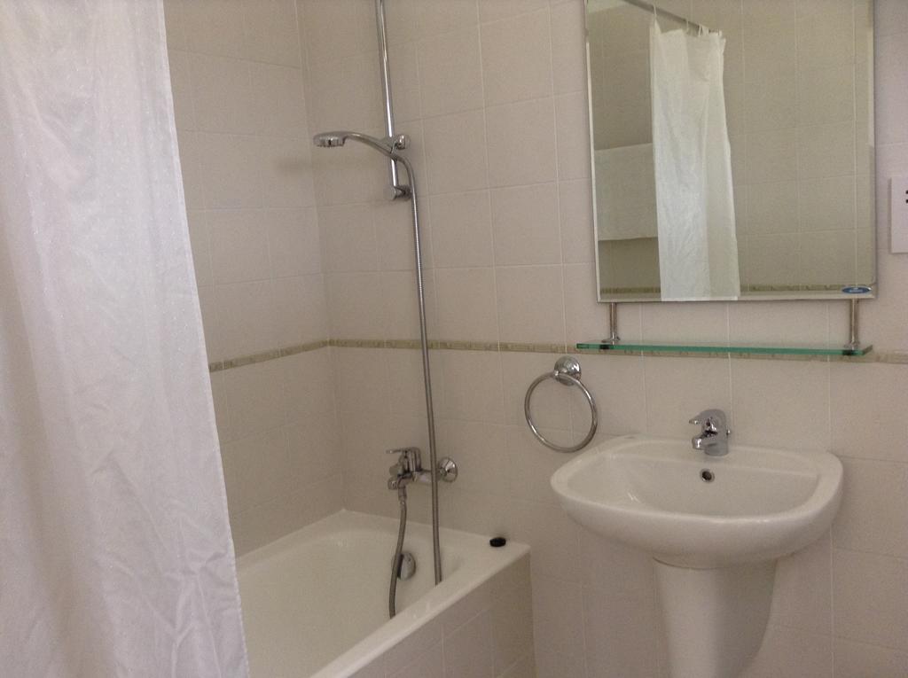 Aura Holiday Villas Paphos Room photo