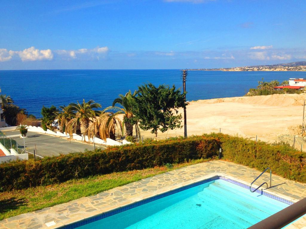 Aura Holiday Villas Paphos Exterior photo