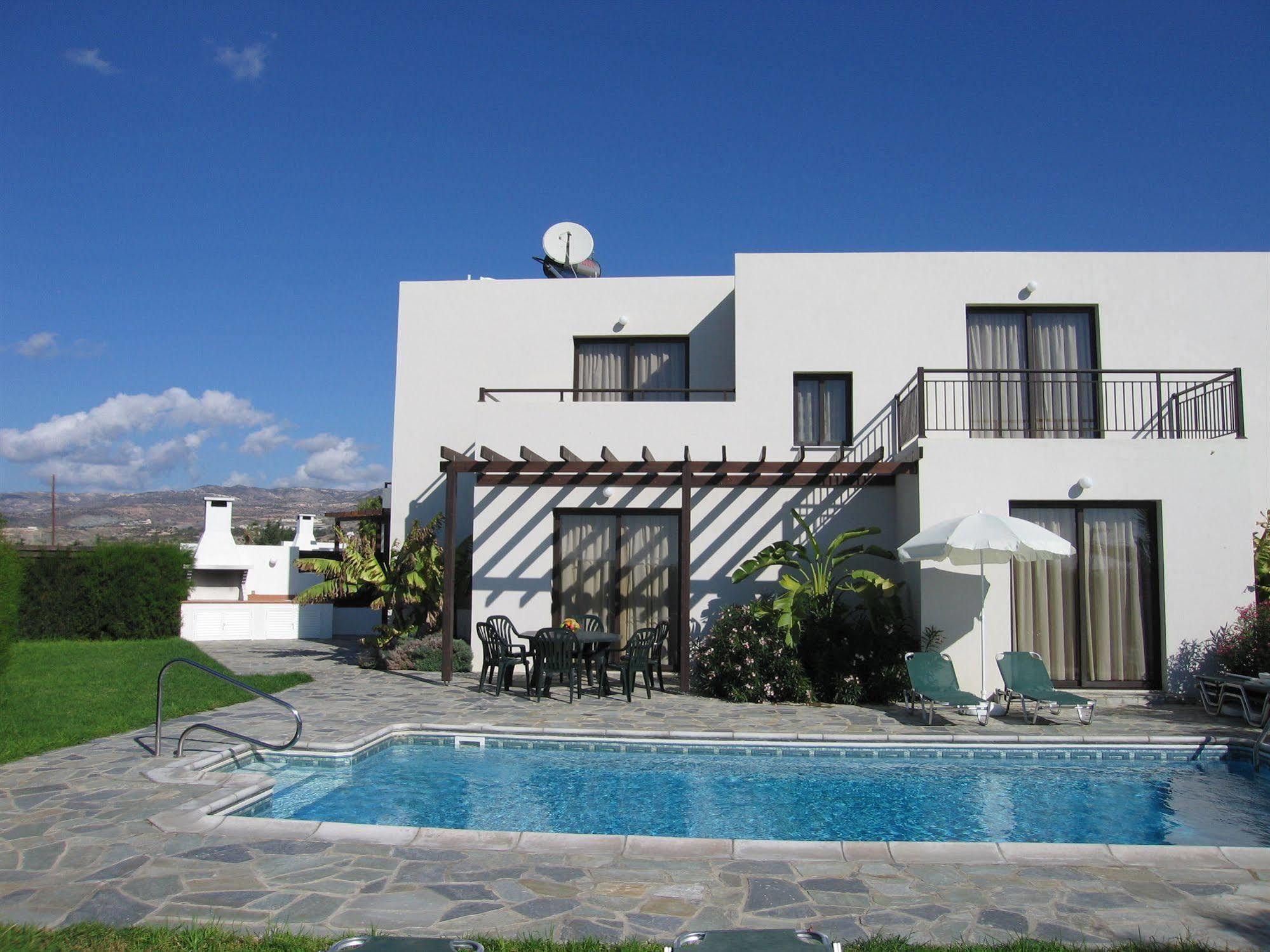 Aura Holiday Villas Paphos Exterior photo