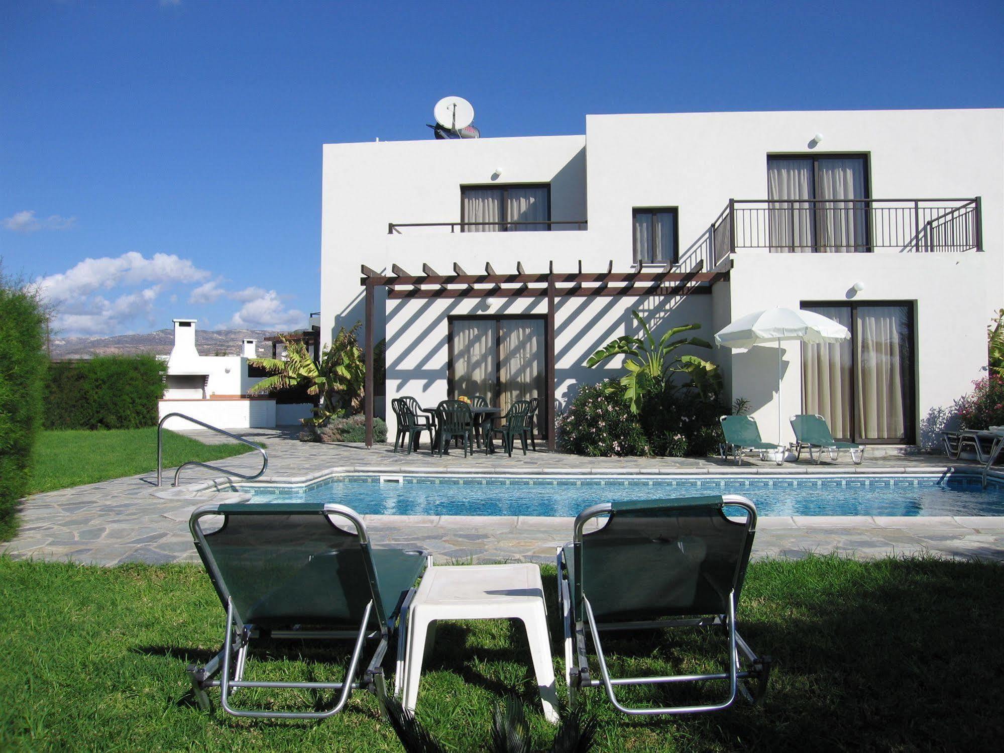 Aura Holiday Villas Paphos Exterior photo