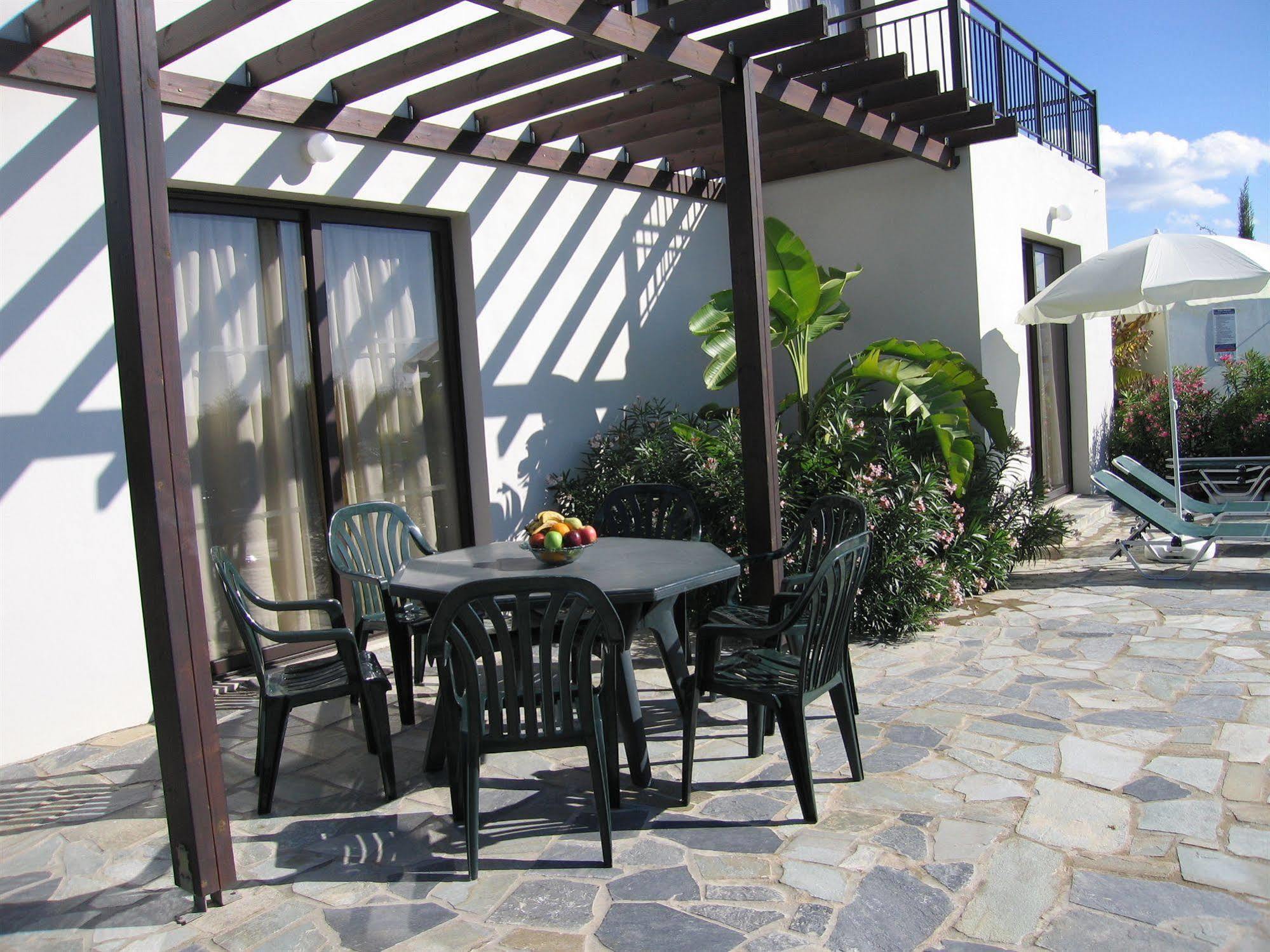 Aura Holiday Villas Paphos Exterior photo